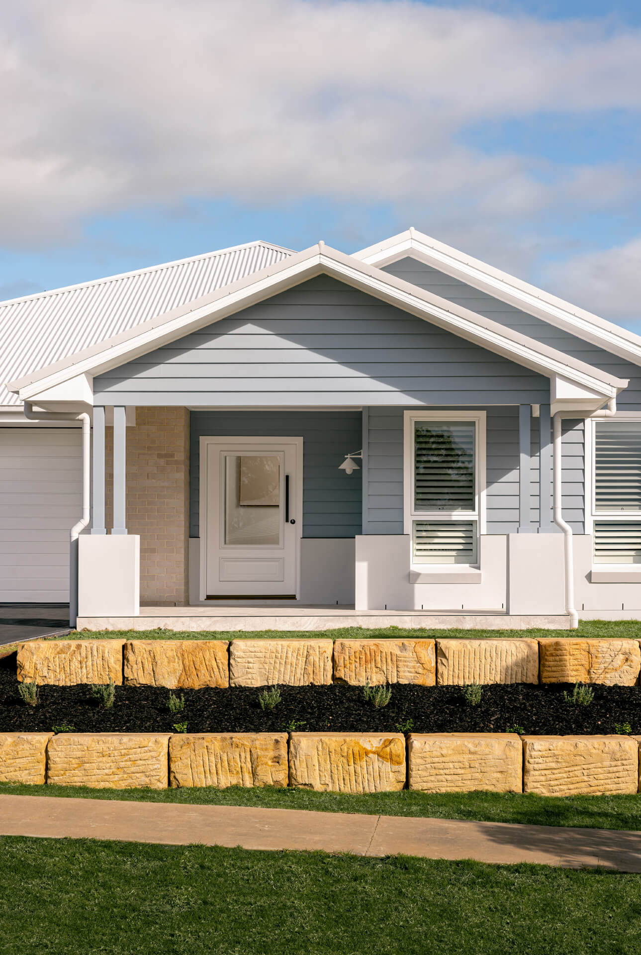 Wilton Display Home Facade